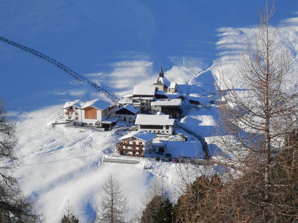 Reschnerhof Bed & Breakfast เรเซีย ภายนอก รูปภาพ