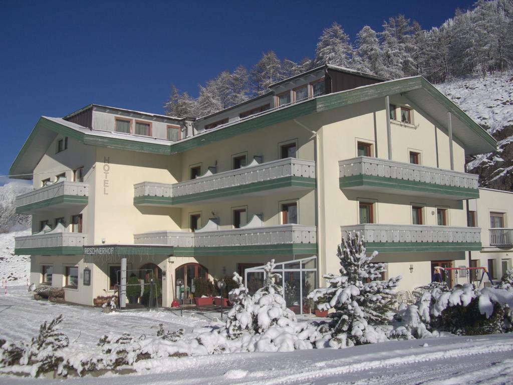 Reschnerhof Bed & Breakfast เรเซีย ภายนอก รูปภาพ