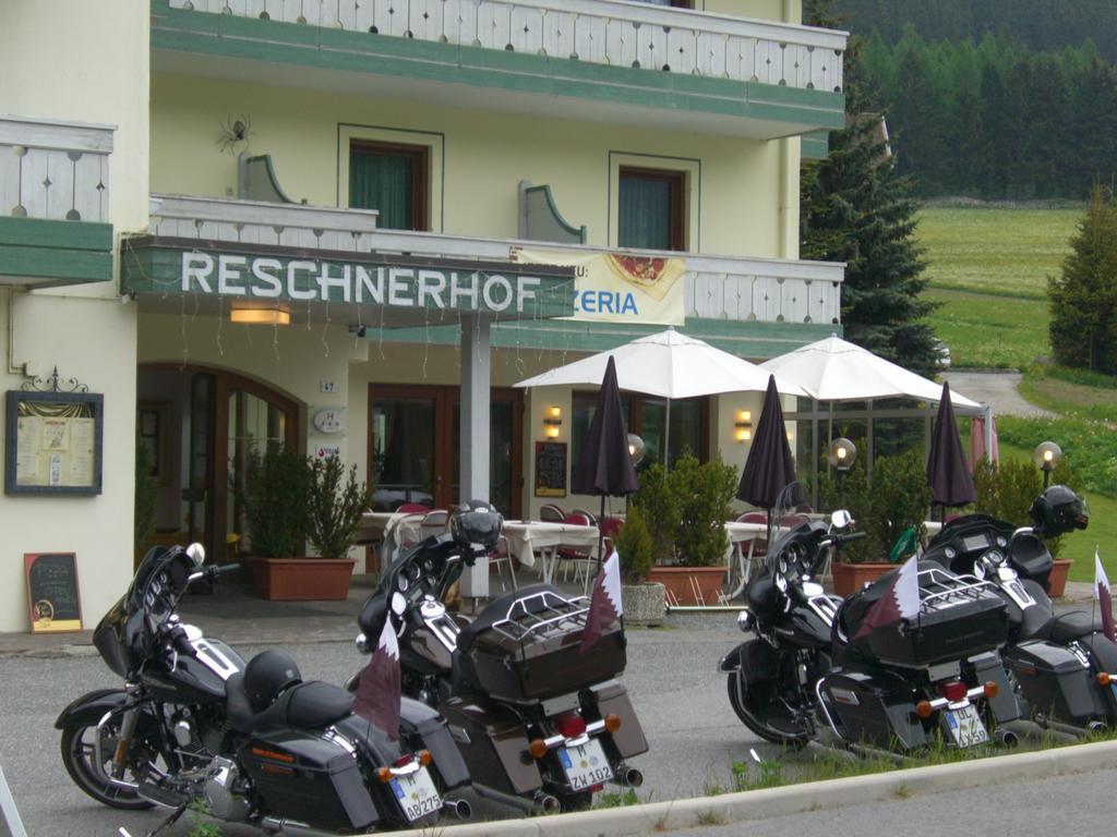 Reschnerhof Bed & Breakfast เรเซีย ภายนอก รูปภาพ