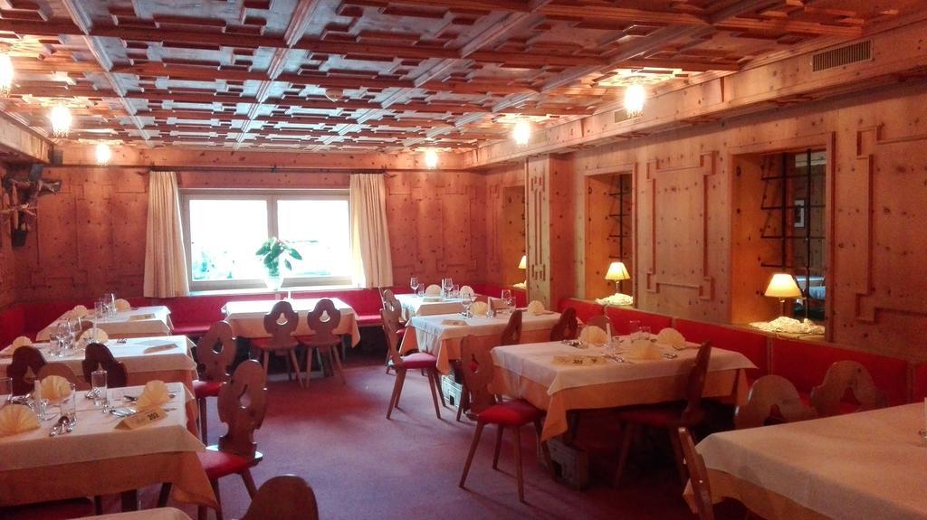 Reschnerhof Bed & Breakfast เรเซีย ภายนอก รูปภาพ