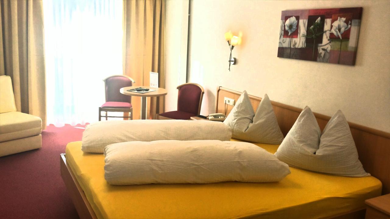 Reschnerhof Bed & Breakfast เรเซีย ภายนอก รูปภาพ